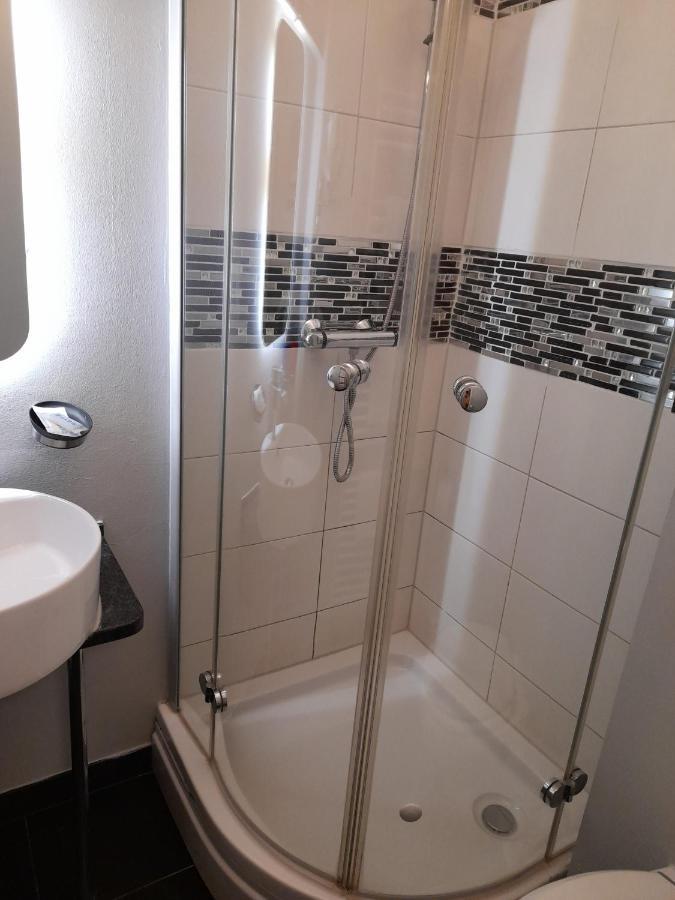 Hotel Erdmannshoehle Hasel Im Suedschwarzwald Esterno foto